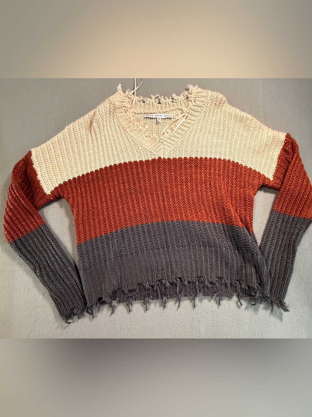 HYFVE V-Neck Colorblock Crop Sweater - Cream, Rust & Charcoal